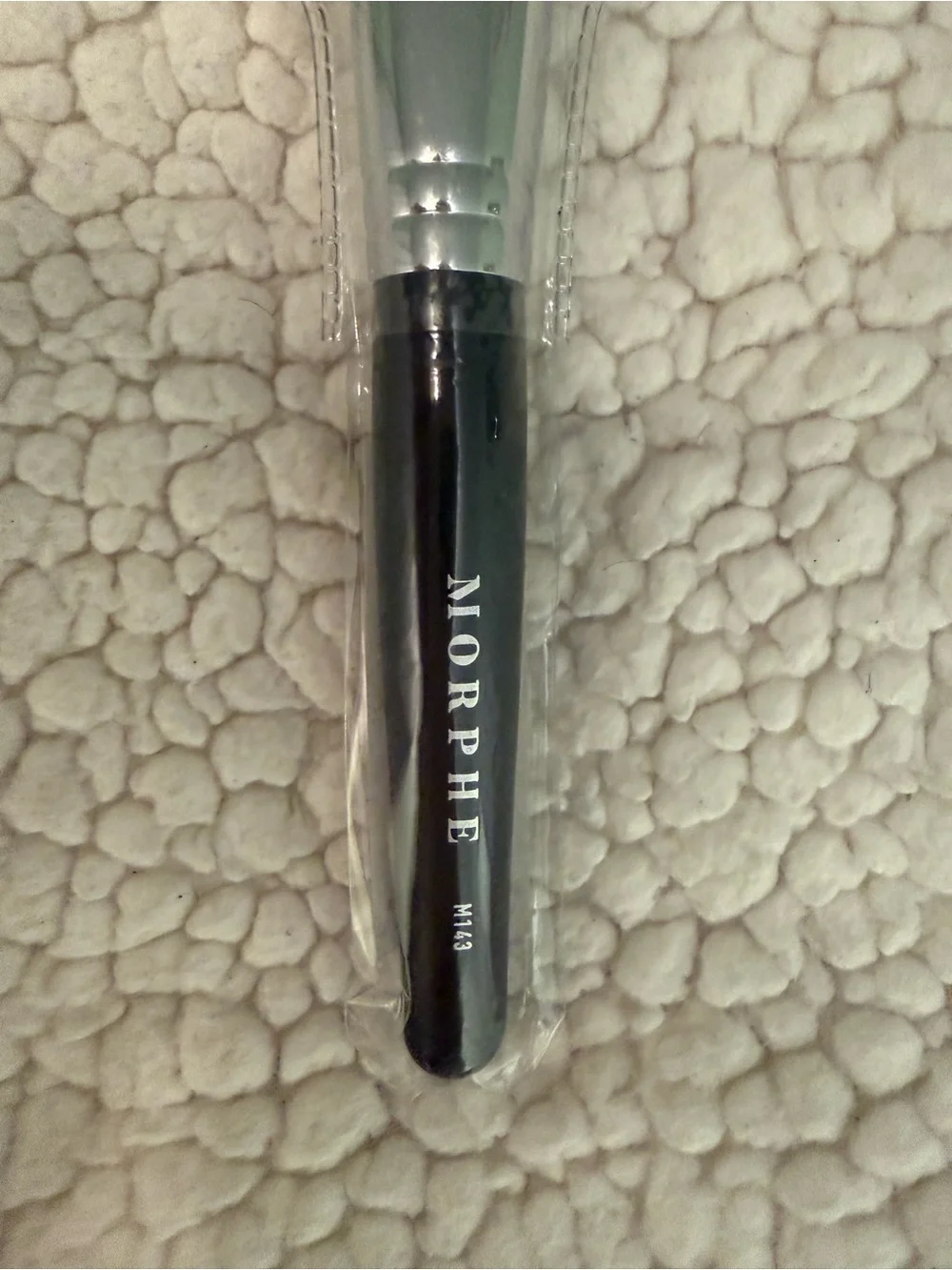 New Morphe Large Fan Makeup Brush - Cream Bristles with Black Handle